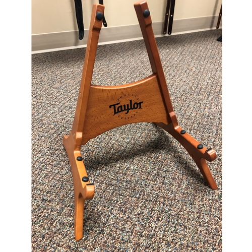 Taylor TDS-02 Beechwood Guitar Stand