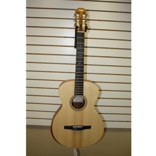 Taylor Academy 12e-N Acoustic